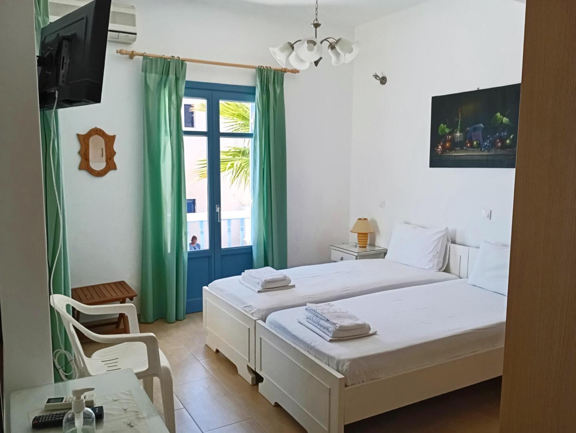 Villa Danae - Seaside Villa With Pool & Hot Tub Piso Livadi Extérieur photo